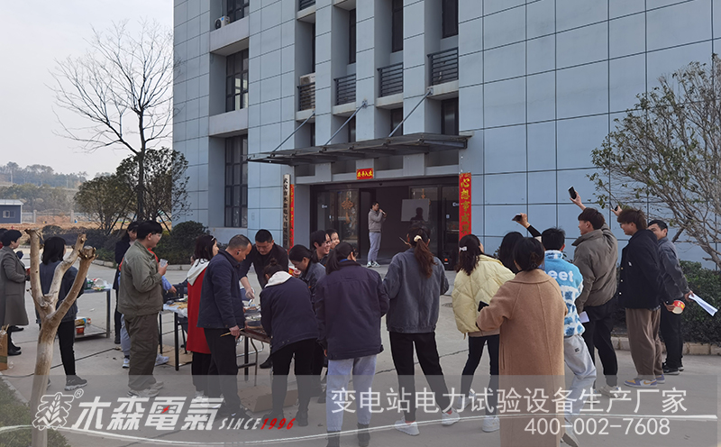 燃情三月，女神約會鳳凰園